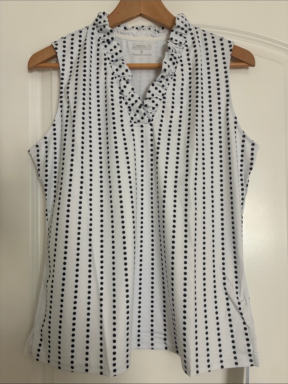 Acegolfs More Than Basic Ruffle V-Neck Tank Top White/Black NWT Medium